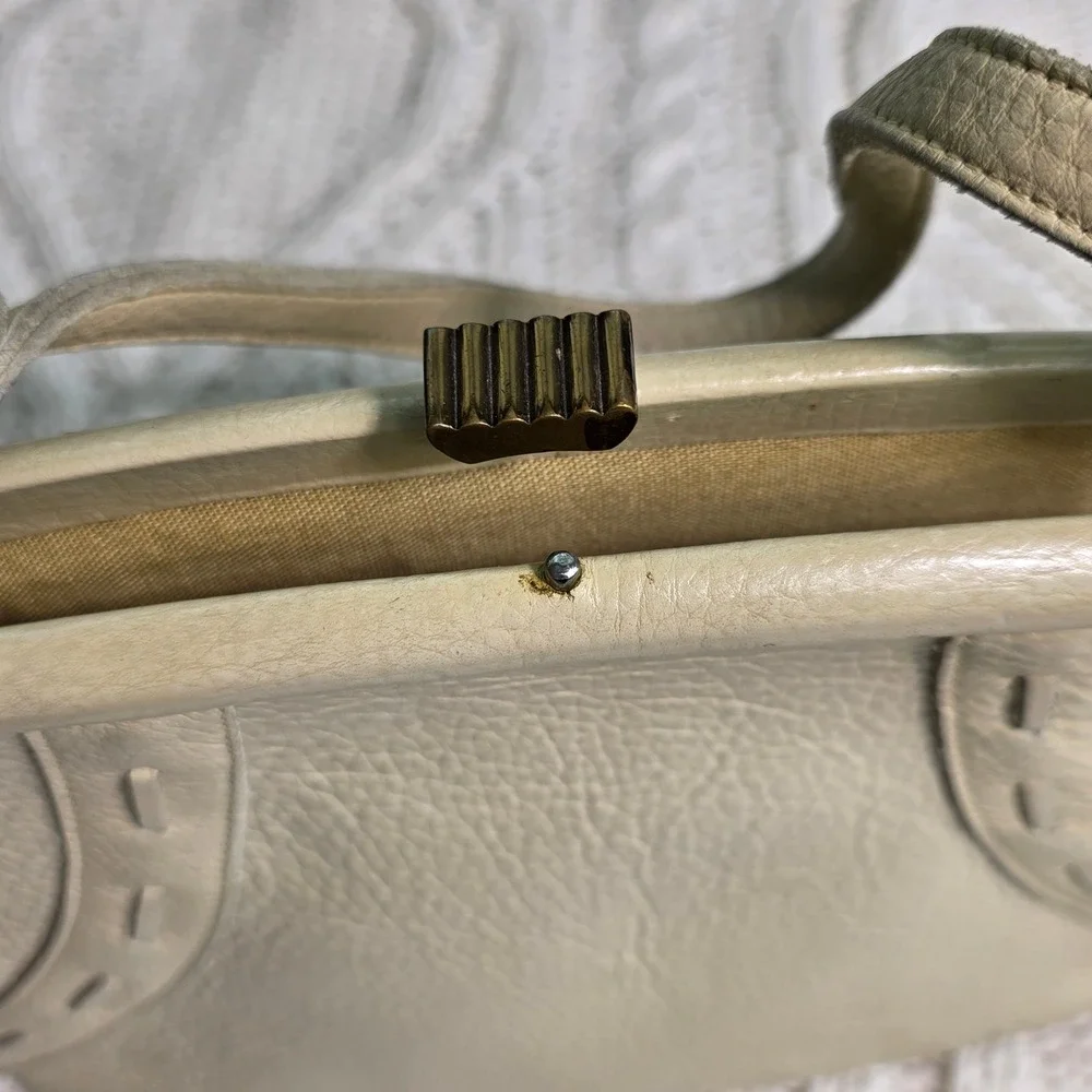 Vintage‎ Kiss Lock Handbag Cream Leather Frame Clutch Purse 50s 60s